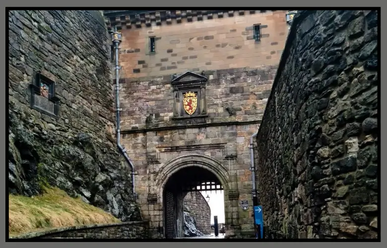 Edinburgh Castle Inside Guide Royal Rooms Museums and History Edinburgh Castle Inside Guide Royal Rooms Museums and History